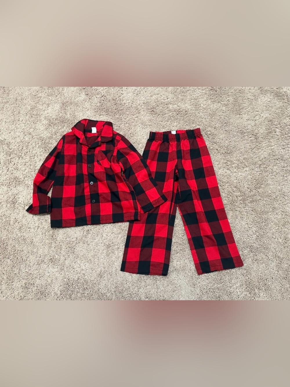Old Navy Black and Red Plaid Boys Pajama Size 4T